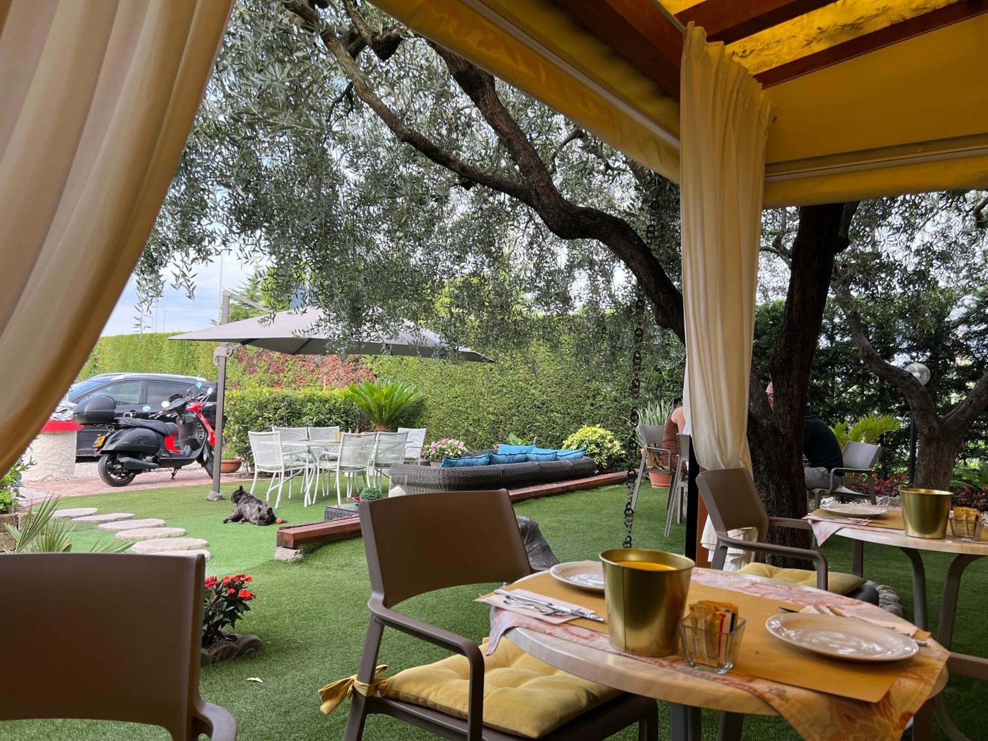 Garda Dream Hotel Lazise Buitenkant foto