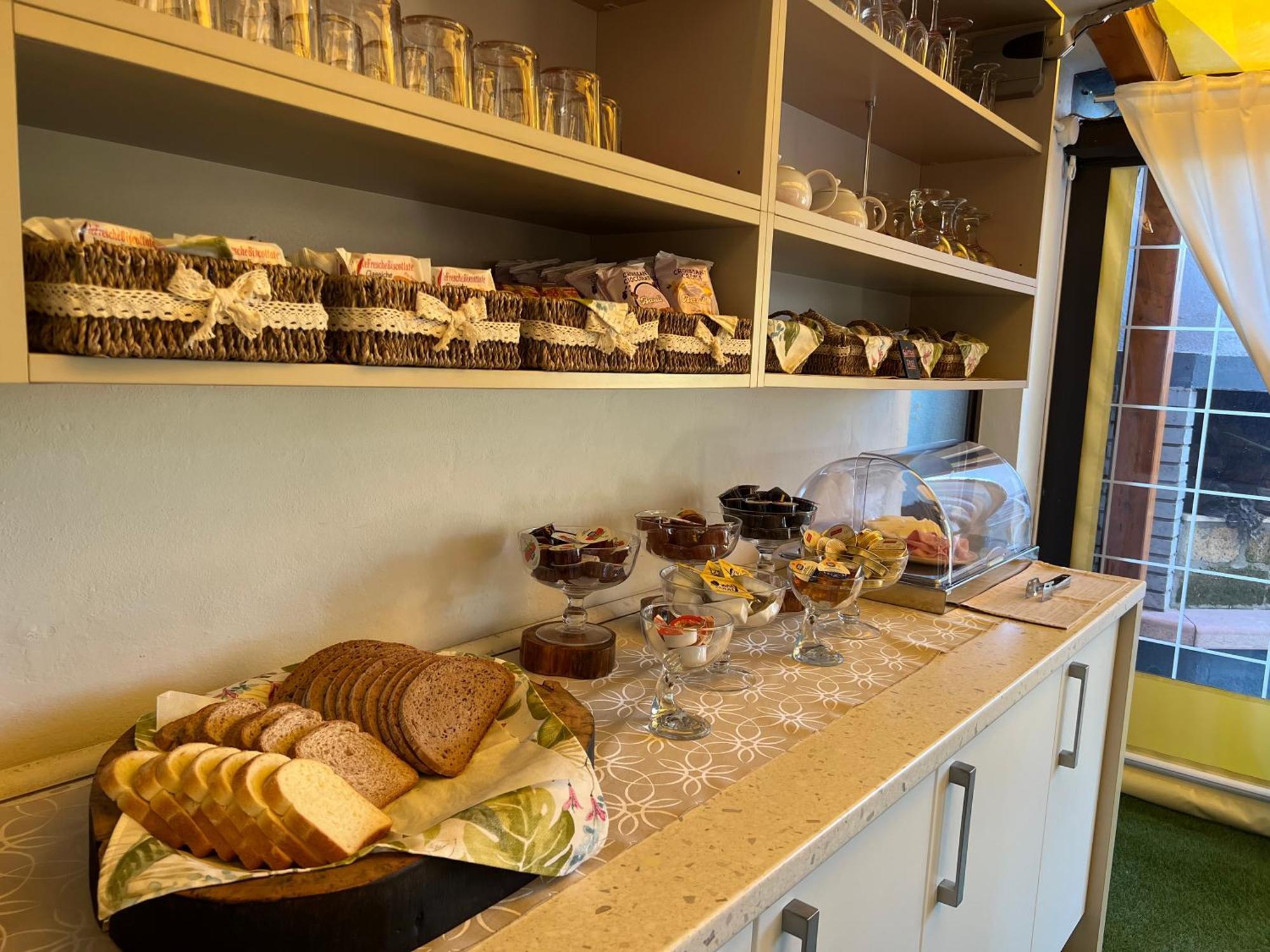 Garda Dream Hotel Lazise Buitenkant foto