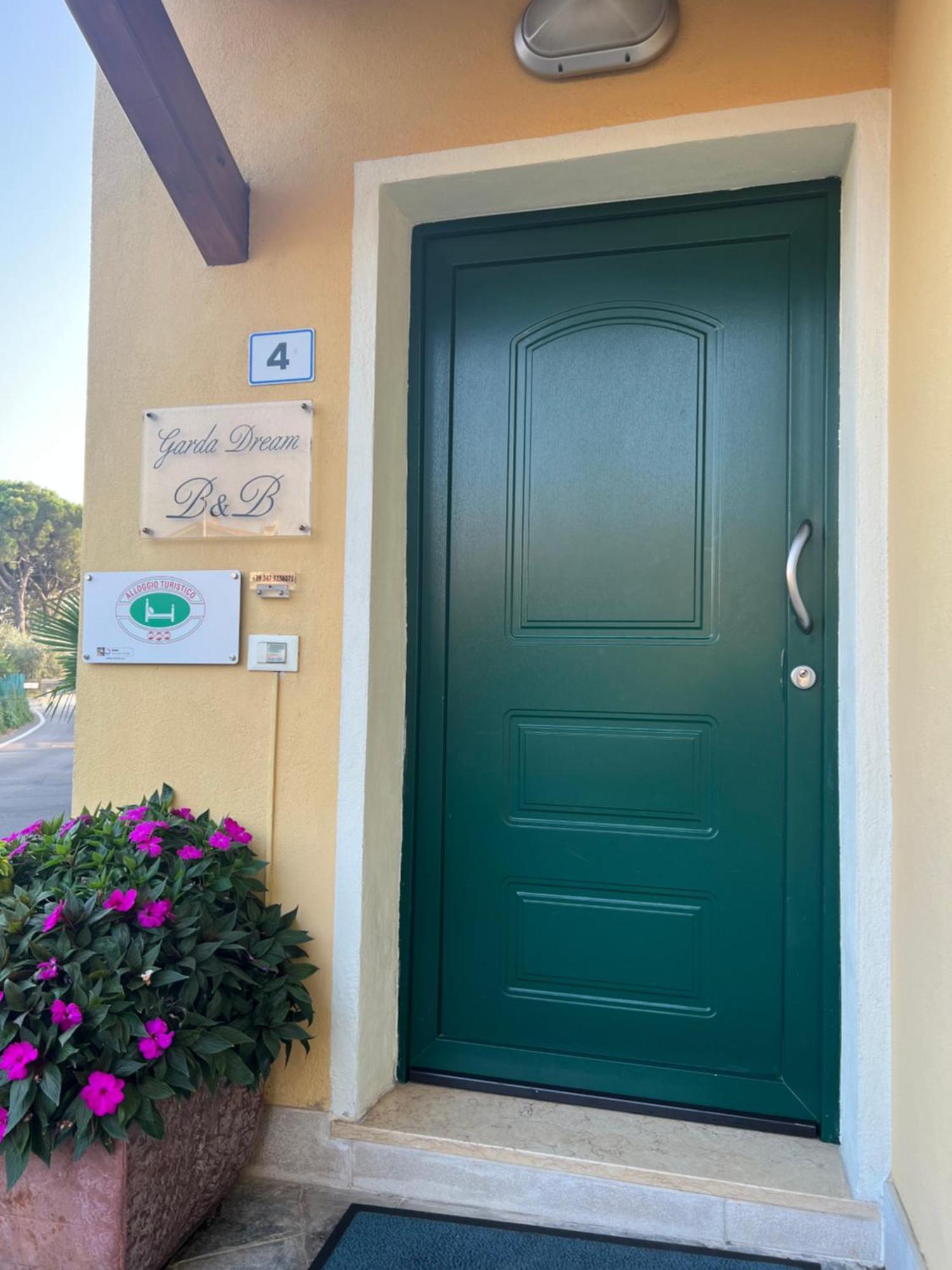 Garda Dream Hotel Lazise Buitenkant foto